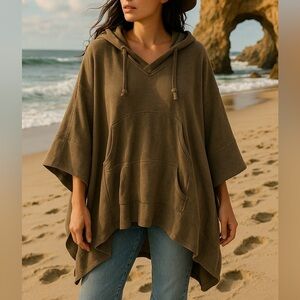 Free People Beach Carina Women’s Oversized Fuzzy Beach Poncho Size XS/S Cozy
